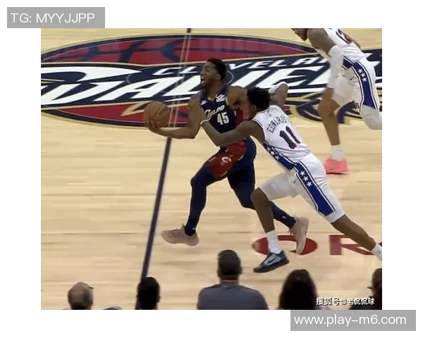 米切尔半场表现亮眼仅用16分钟砍下14分4助攻3抢断展现实力 米切尔半场表现亮眼仅用16分钟砍下14分4助攻3抢断展现实力