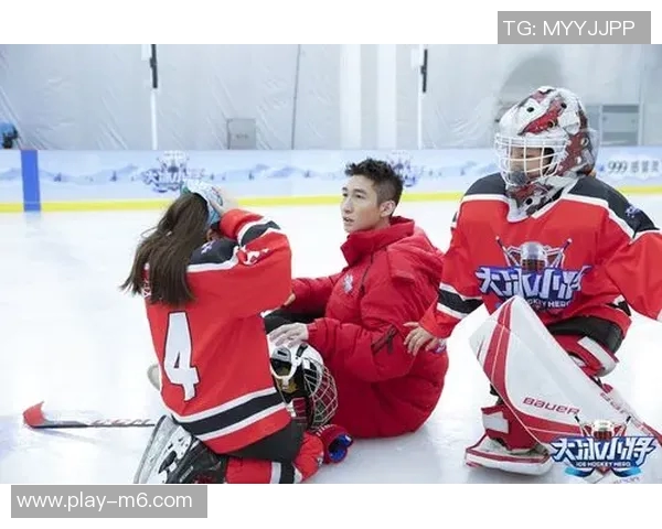 杜埃获2025环足奖最佳新秀荣誉击败多名强劲对手展现实力