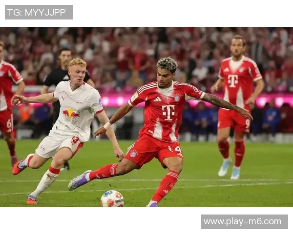 拜仁球员凯恩迪亚斯杰克逊齐聚慕尼黑啤酒节欢庆盛宴 拜仁球员凯恩迪亚斯杰克逊齐聚慕尼黑啤酒节欢庆盛宴