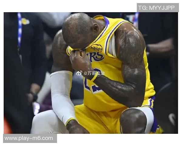 湖人全队失误频繁詹姆斯个人失误六次骑士表现稳健仅失误八次 湖人全队失误频繁詹姆斯个人失误六次骑士表现稳健仅失误八次