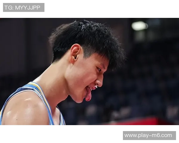 曾凡博NBA中国赛表现平平首战无出手次战坐冷板凳引关注